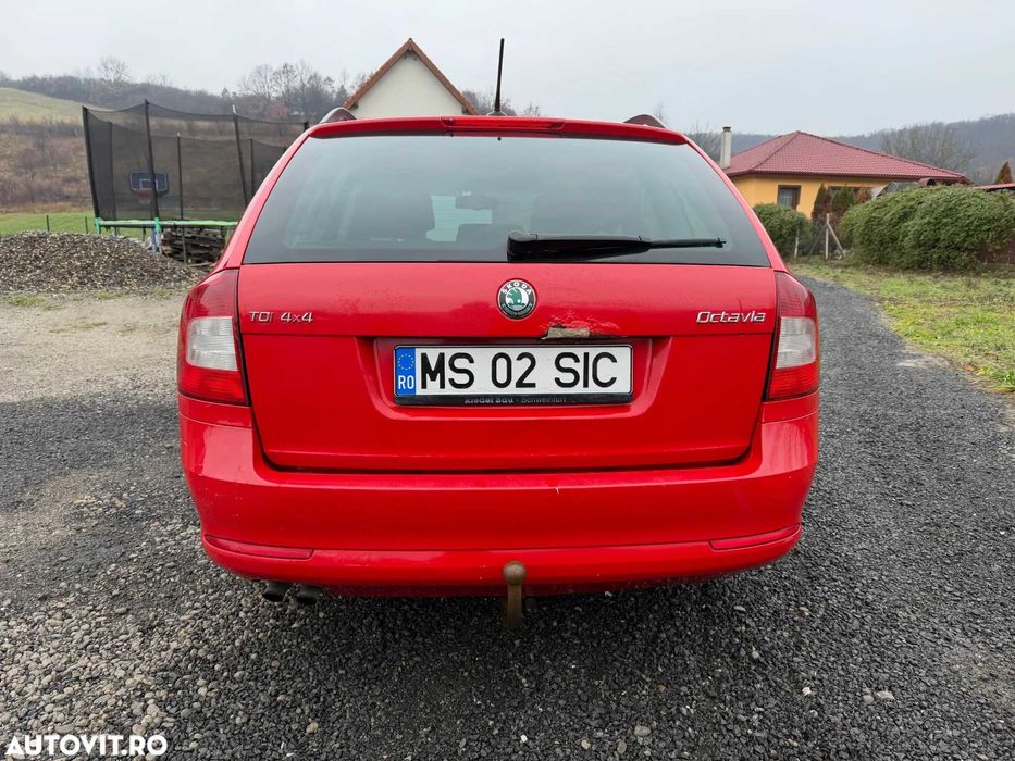 Skoda Octavia Combi 4x4 2011
