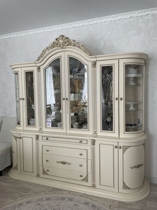 Продам гостинную мебель