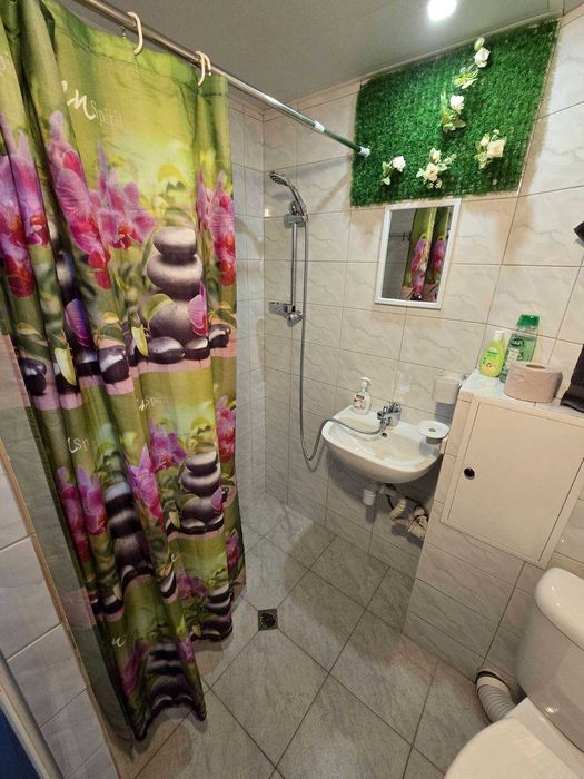 Гарсониера в отлично състояние в кв. Тракия