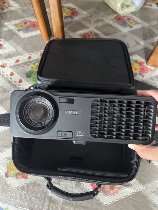 Продам Проектор