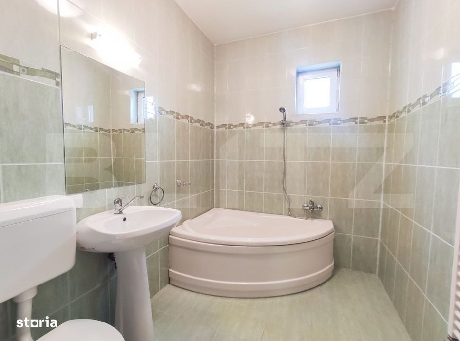 Apartament cu 2 camere, 70 mp, etaj 1, parcare privata, zona Semicentr