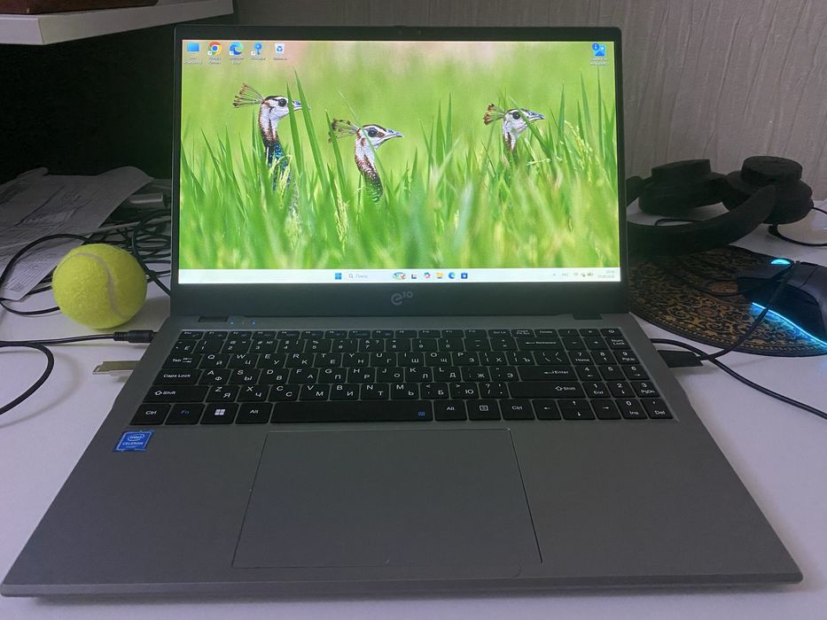 Acer e10 etbook plus