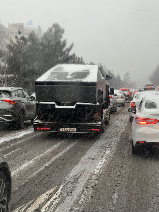 Зимнии шины колеса 17