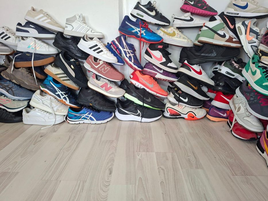 Vând 250 perechi adidași angro calitate extra, mai multe detalii la te