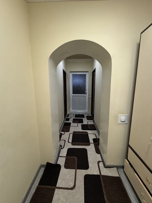 Продаётся Дом. 2 этажкали домни 1 этажи, 6 хона