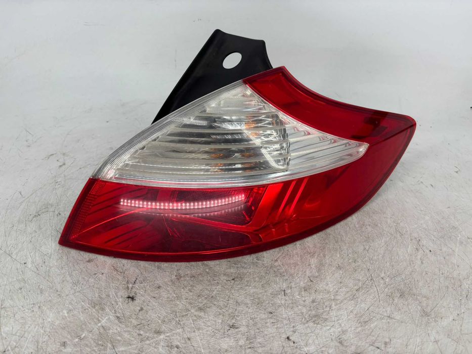 Stop de pe aripa Renault Megane 3 hatchback an 2011