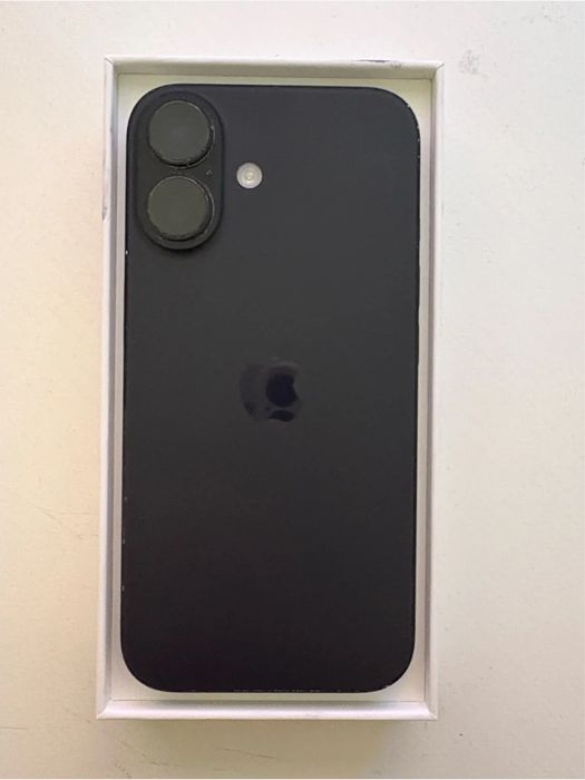 Iphone 16 nou  garantie schimb cu pro max