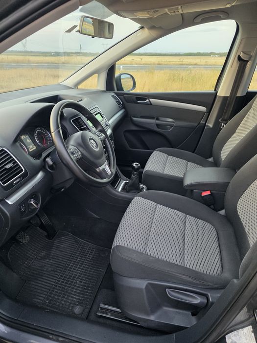 Volkswagen SHARAN 2.0 TDI 4x4 140 cp euro 5 2011