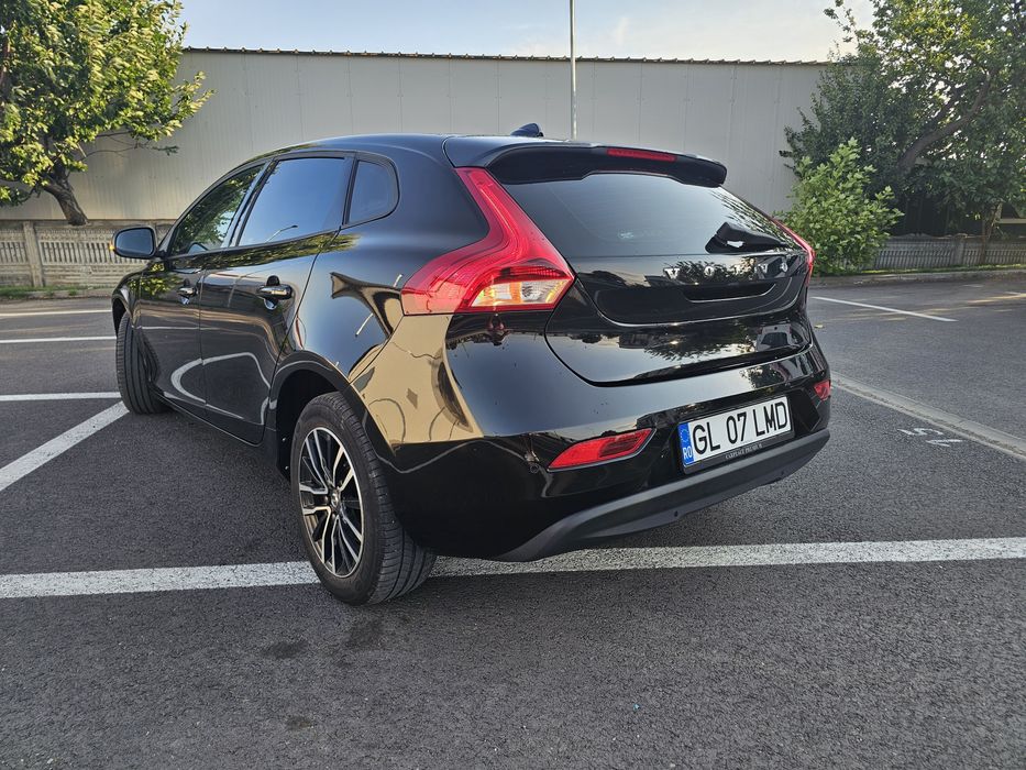 Se vede Volvo V40 2.0 D2