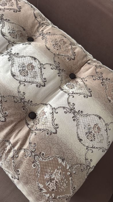 Продам комплект из 3 диванных подушек (спинки).