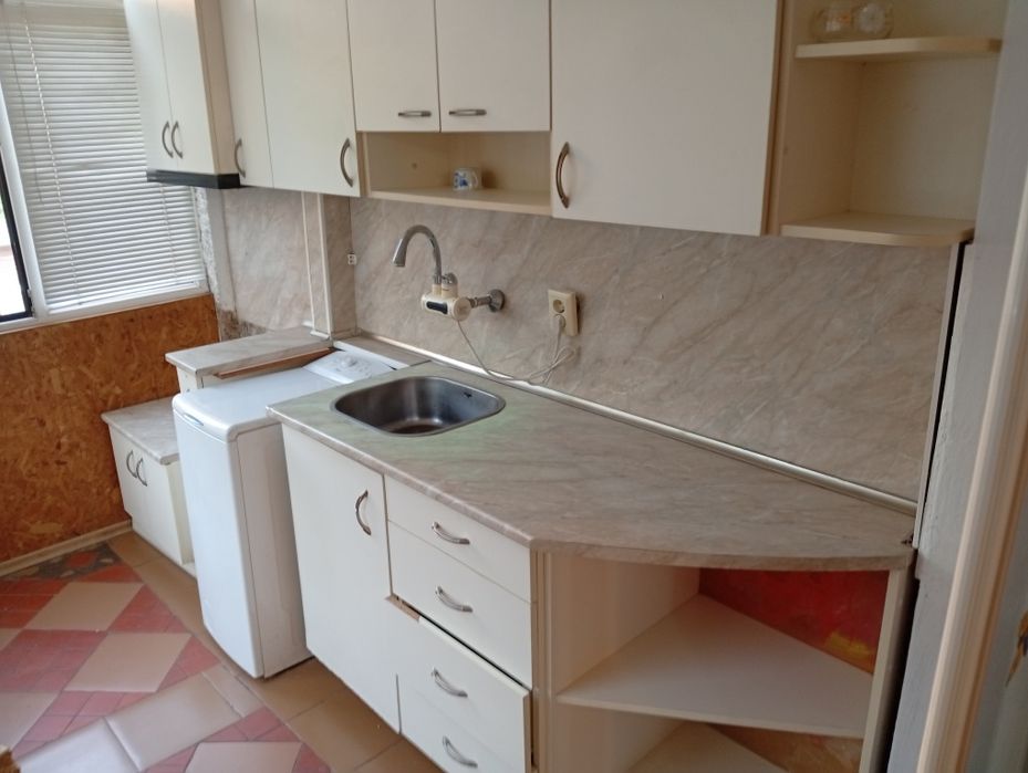 Продавам кухненско обзавеждане