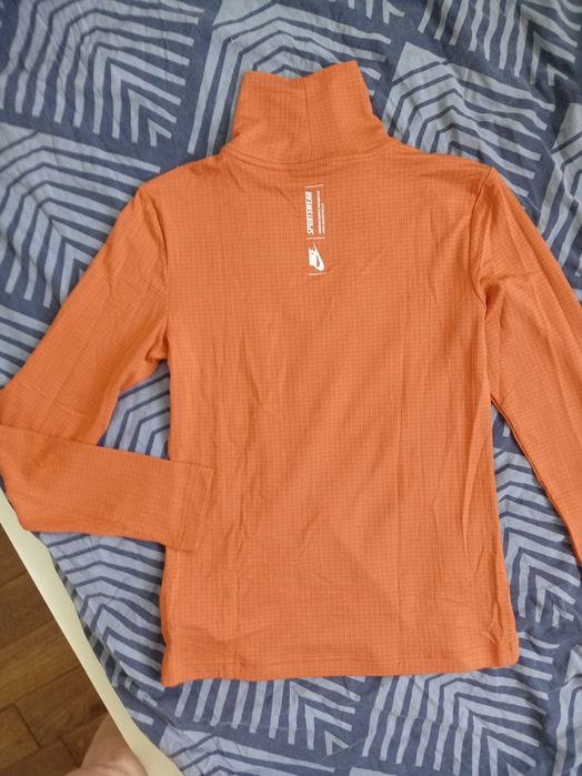 Спортна блуза Nike, S размер, нова с етикет