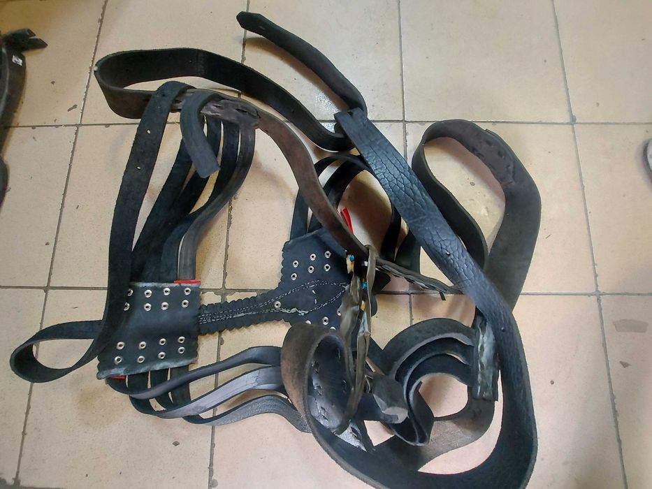 Палдъм за кон  кожен