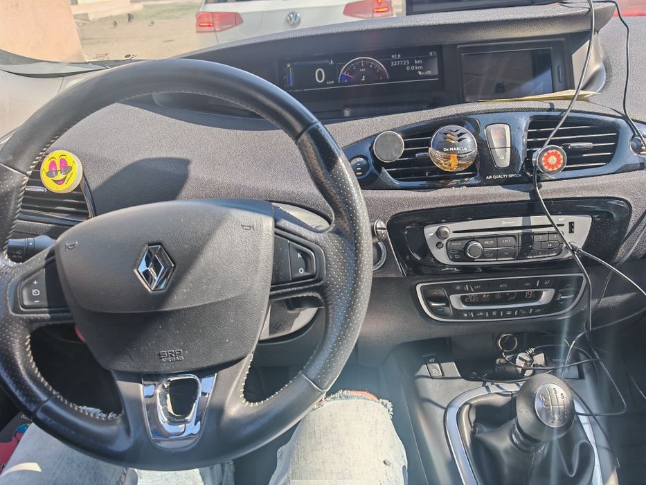 RENAULT 5 2013 — imagine 3