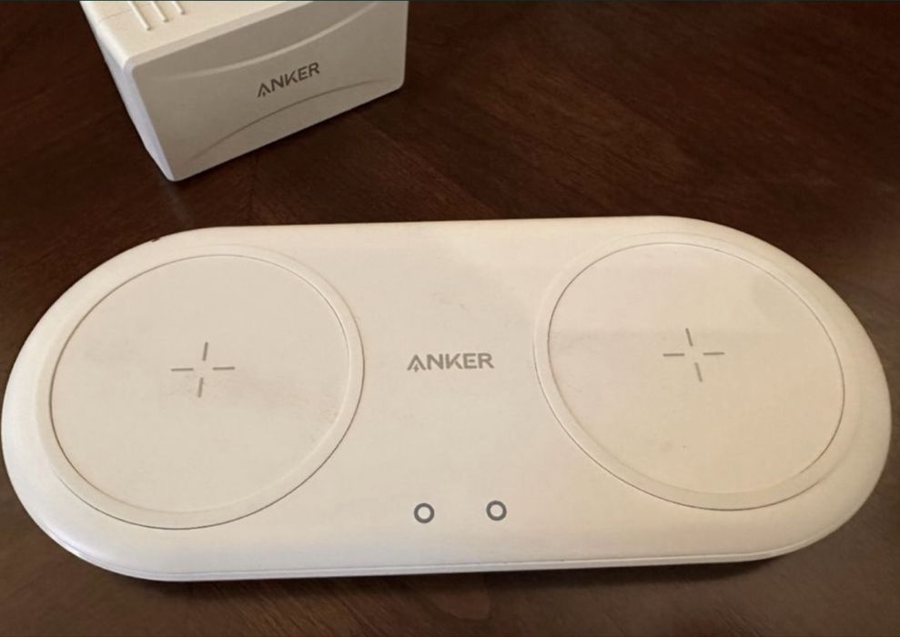 Incarcator Anker Pad Wireless (2 Tel In Acelasi Timp)