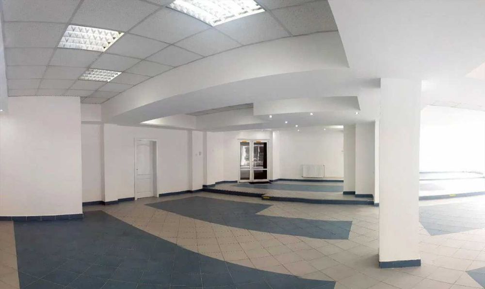 Vand/inchiriez spatiu comercial zona ultracentrala Rm.Valcea