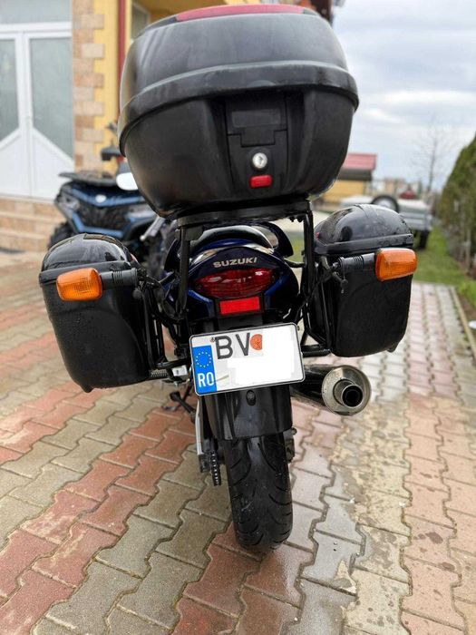 SUZUKI GSX 750 F Katana