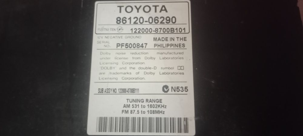 Продам магнитофон от камри 40