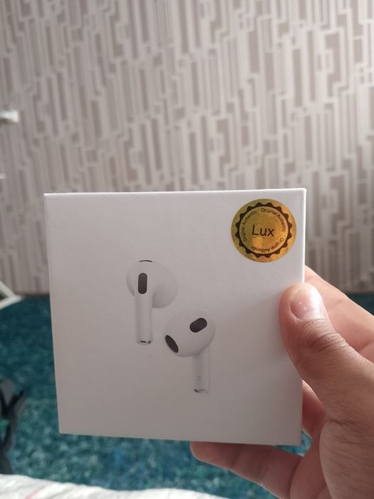 Продам airpods от iPhone беспроводные