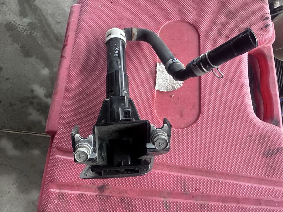 Пръскалка за фар от Мицубиши Аутлендър 2