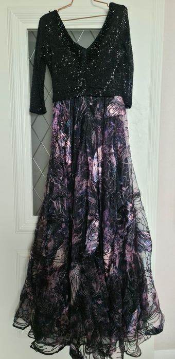 Вечернее длинное платье