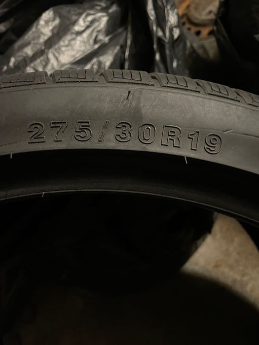 2 броя зимни гуми