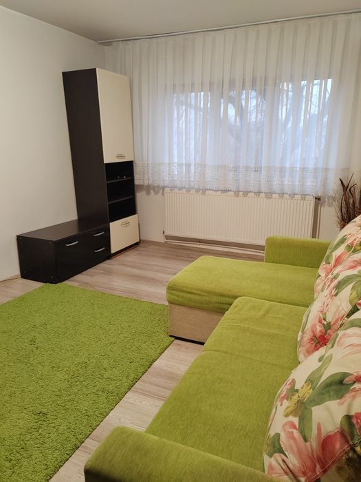 Închiriez apartament 2 camere - Bd. Roman  Mușat