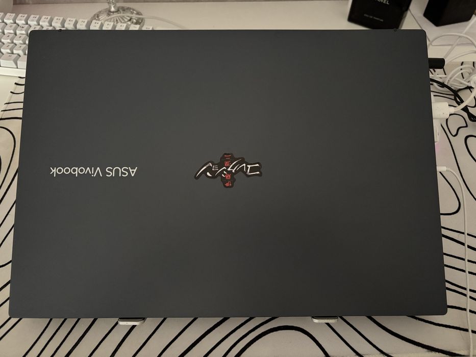 Ноутбук дешевый , срочно продам