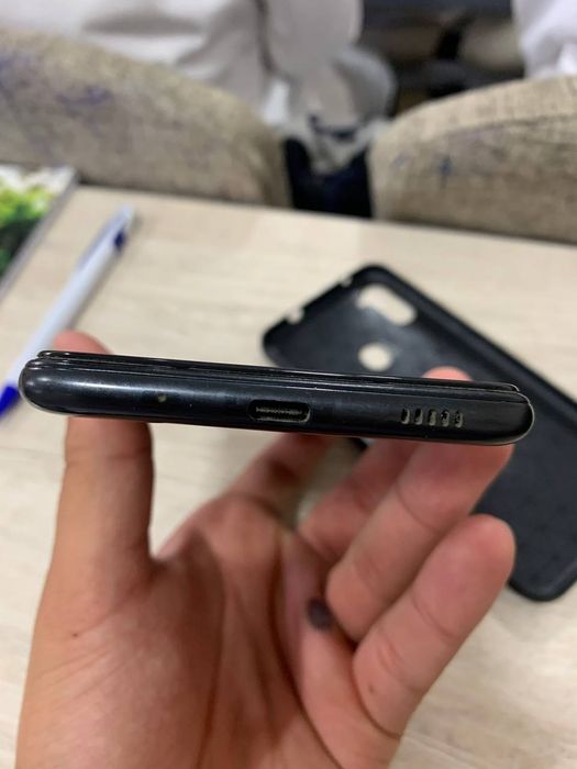 Samsung A 11 holati ideal