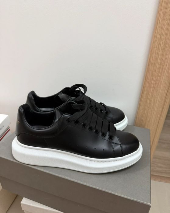 Alexander Mcqueen