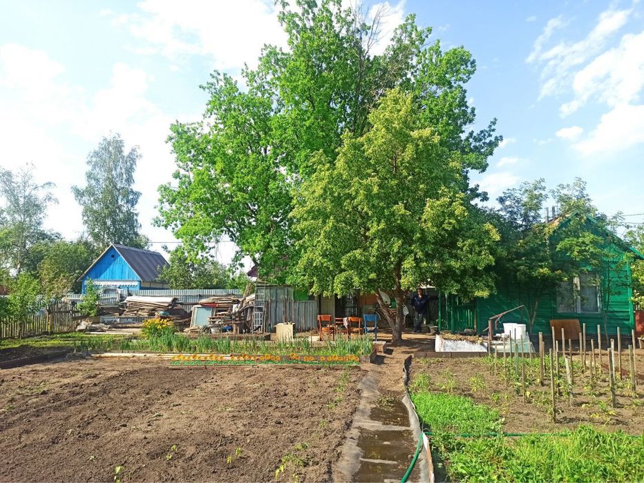 Продам дачу в хорошем районе