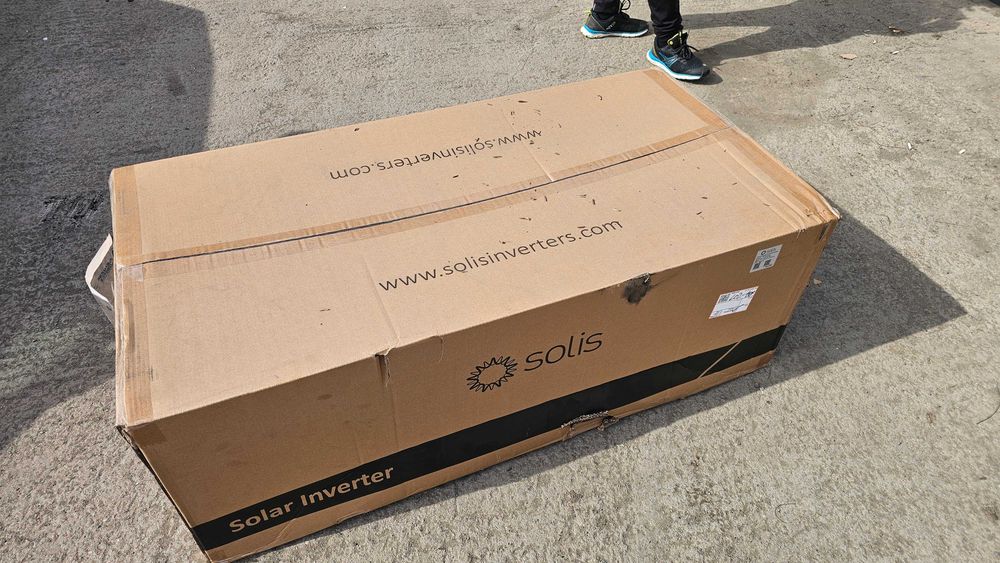 100kW трифазен мрежов инвертор Solis неразопакован