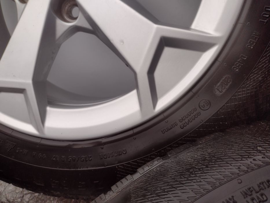 Почти нови 17-5х112 ЕТ38 6.5j Audi Q3