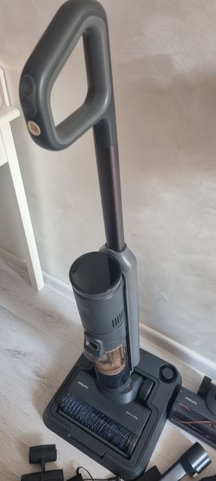 Вертикална прахосмукачка 3-in-1 Philips AQUA TRIO серия 7000 XW7264/11