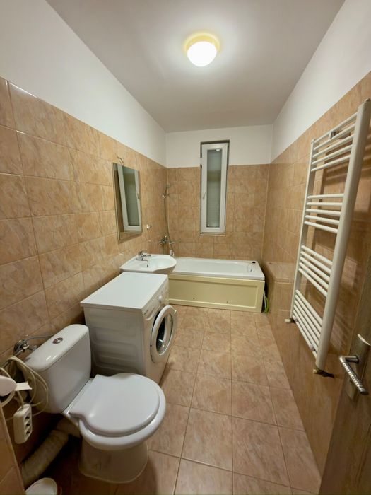 Inchiriez apartament Eso Giroc