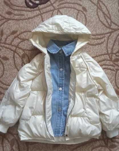 Продам курточки на девочку