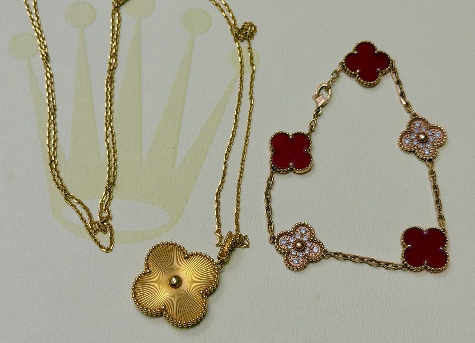 Van Cleef колие 18к