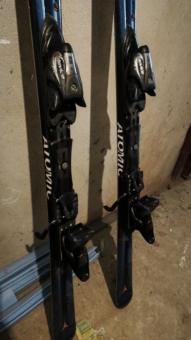 Продавам ски Atomic