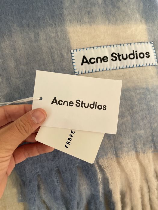 Esarfa acne studios autentica