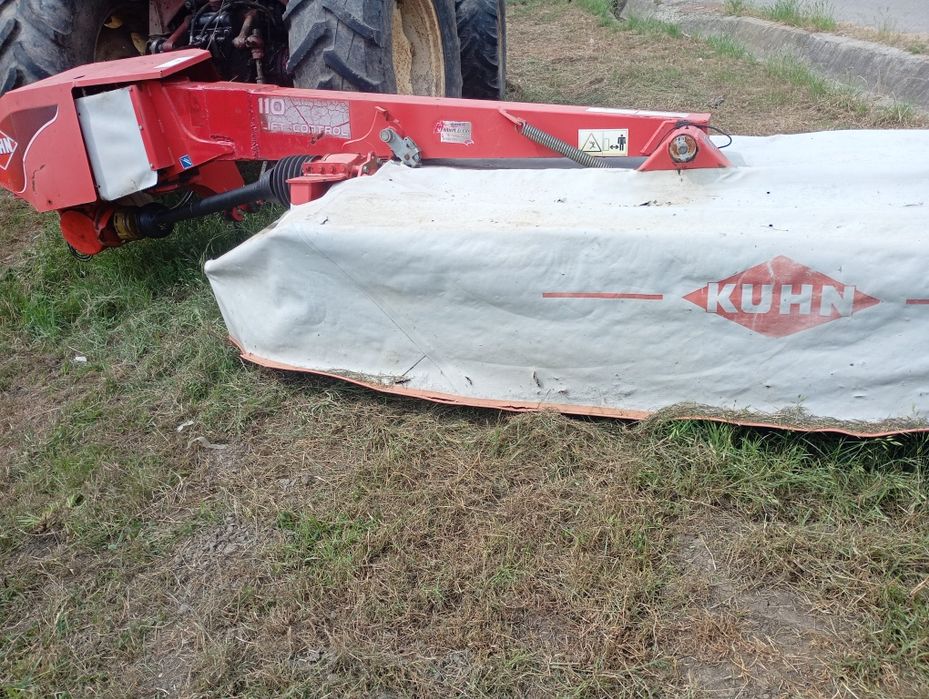 Coasa rotativa Kuhn an de fabricație 2008
