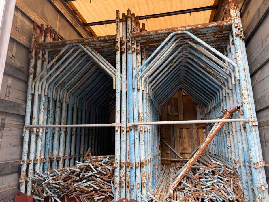 Schelă metalica de inchiriat  - Itaia