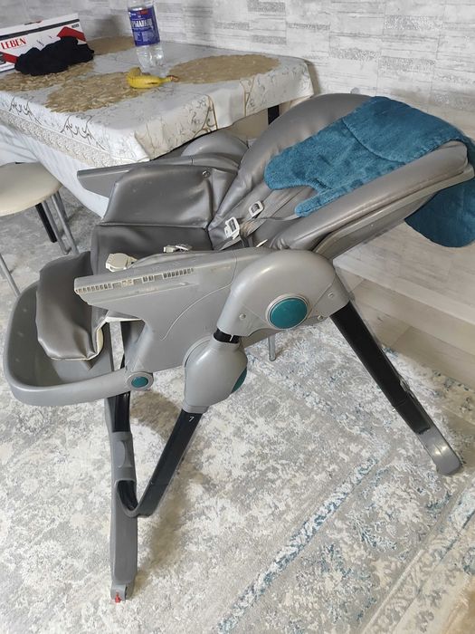 Продам стульчик для кормления