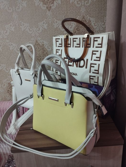 Сумки Кари (2 вида), FENDI