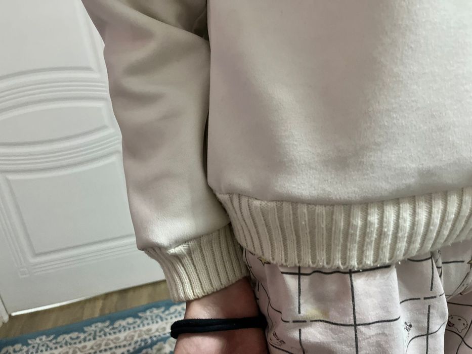 Кофта Белая на девочку подростка