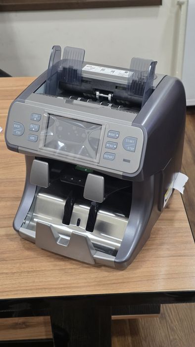 Pul sanaydigan moshinka