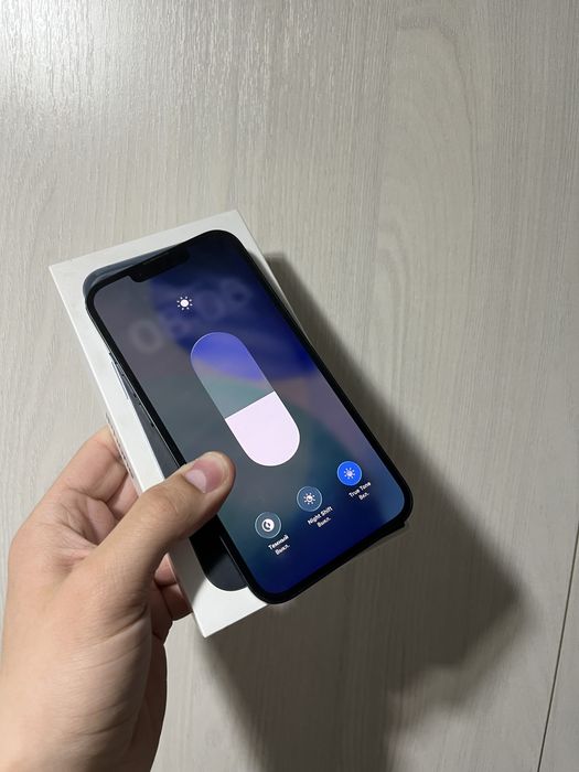 Продам Айфон 13/ Iphone 13