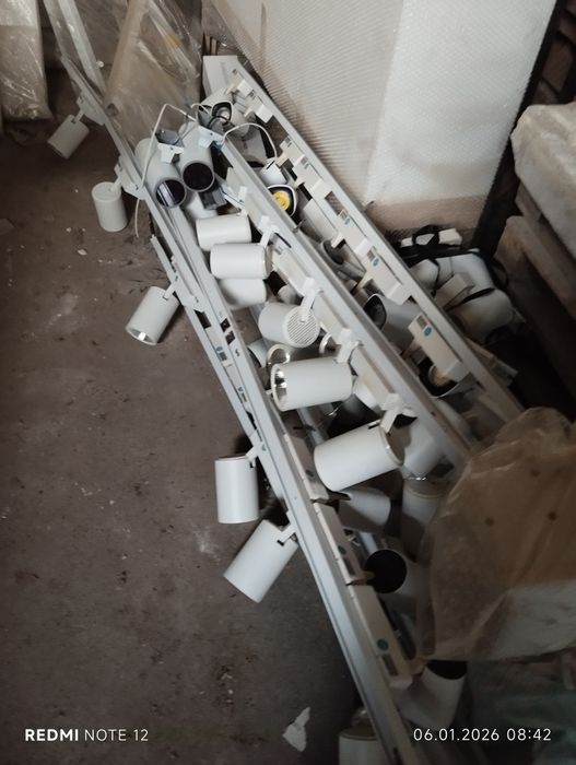 Продается светодиодные галогены