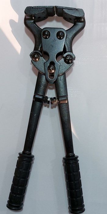 Шипцы для обрезки копыт