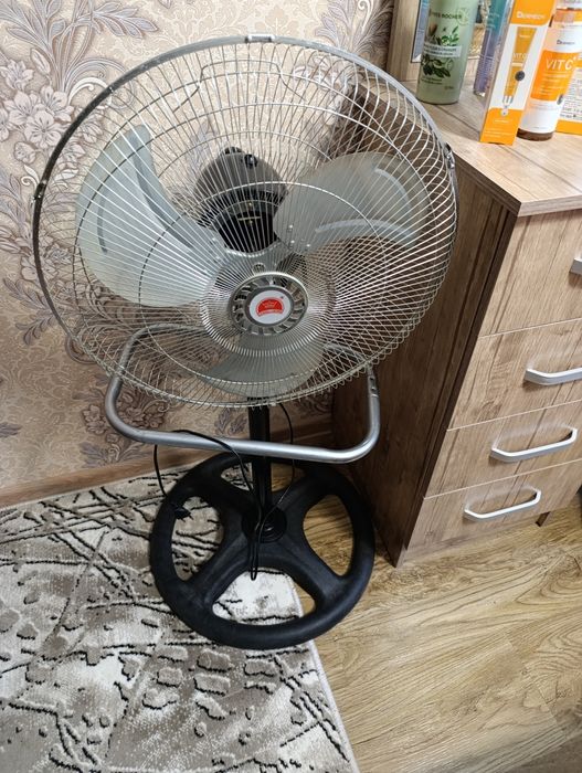 Продаётся вентилятор.