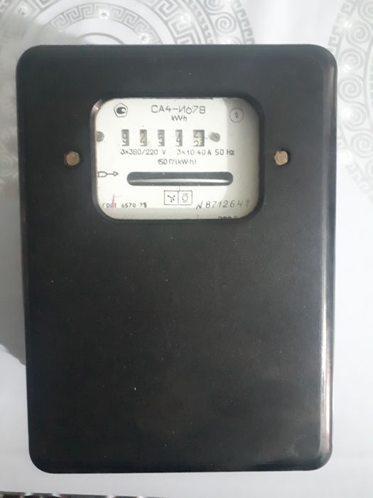 Счетчик электрическии трехфазный